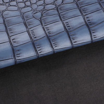 جلد ميكروفايبر مموج للاحذية 1.2 ملم الجاذبية نمط التمساح الجلد