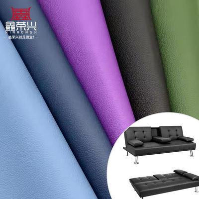 D90 نسيج الجلد المزيف المنسوج من ليتشي 150 سم عرض PVC الجلد الاصطناعي للصوفا الكيس الكرسي سيارات أقدام فرشاة أثاث