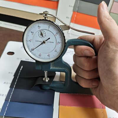 فيلم الجلد المختلط مجموعة واسعة من التعبئة والتغليف منتجات الجلد المتوفرة في أنواع PVC PU ونصف PU للاستخدامات الصناعية المتعددة
