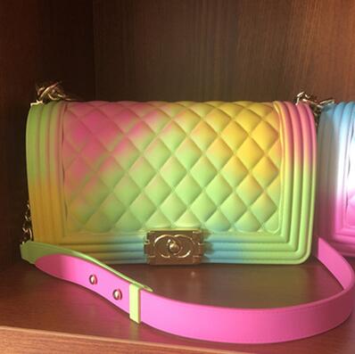 PU قوس قزح رسالة طباعة مجلة التصميم الجلد الاصطناعي المقاوم للماء الجلد الزائف النسيج لحقيبة الأمتعة الأثاث التجميلي / الأريكة 13