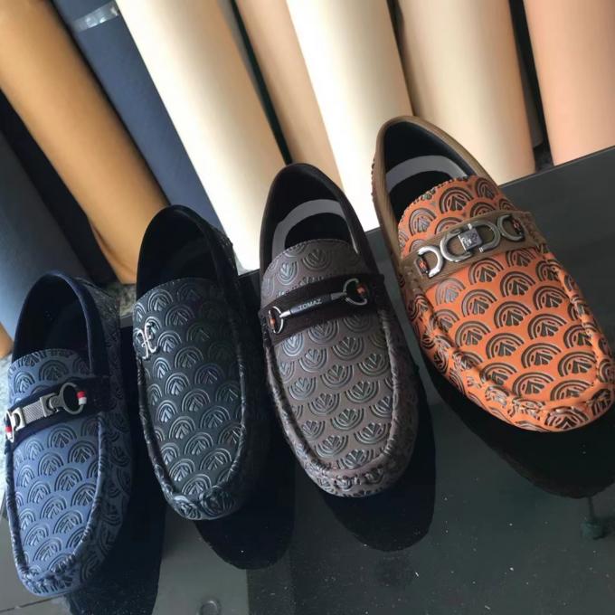 تخصيص جلد صناعي منقوش من الفينيل PU لتغيير لون الموضة للأحذية والحقائب وحصيرة الطاولة والجلد الصناعي 21